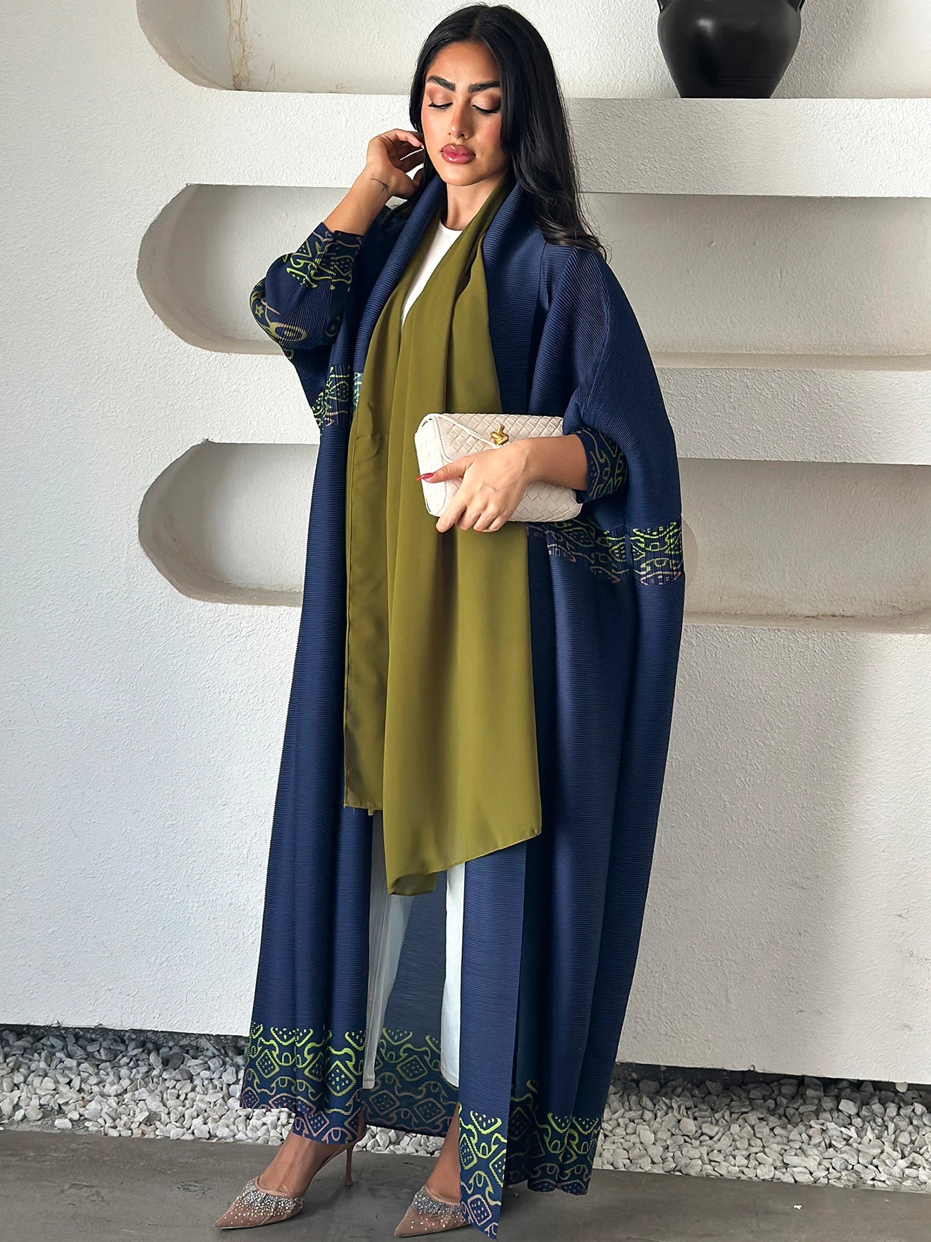 Eid Abaya Dubai Luxury For Women Miyake Pleated Plus Size Middle Eastern Clothing Long Sleeve Coat With Belt Female Formal Robe--Color: White