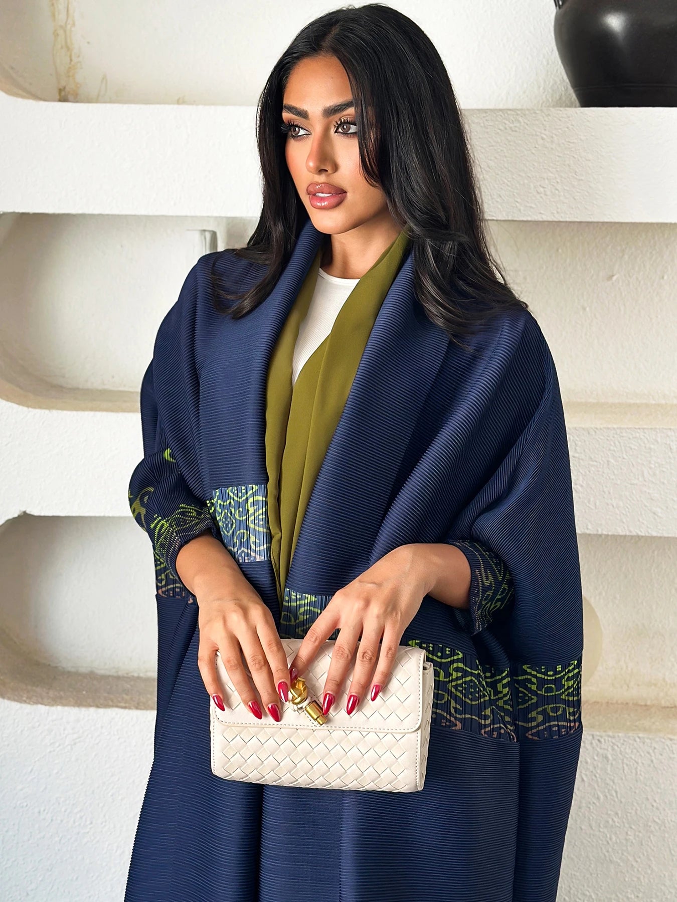 Eid Abaya Dubai Luxury For Women Miyake Pleated Plus Size Middle Eastern Clothing Long Sleeve Coat With Belt Female Formal Robe--Color: White