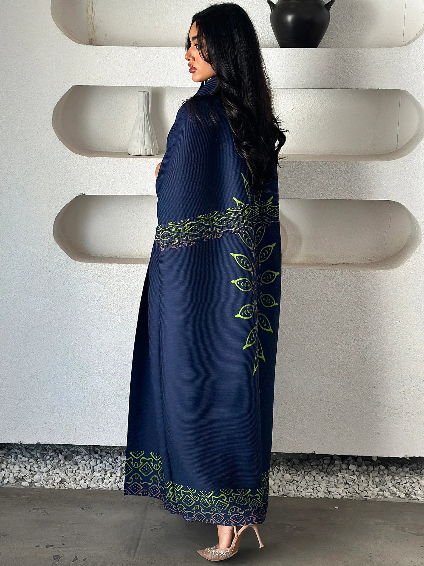 Eid Abaya Dubai Luxury For Women Miyake Pleated Plus Size Middle Eastern Clothing Long Sleeve Coat With Belt Female Formal Robe--Color: White